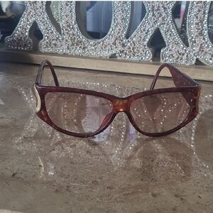 Burgundy Cat-Eye Sunglasses with Gradient Lenses